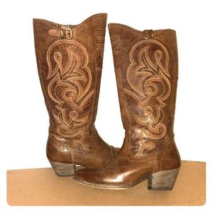 Womens Ariat cowboy boots